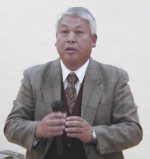 �{��H�@����K����